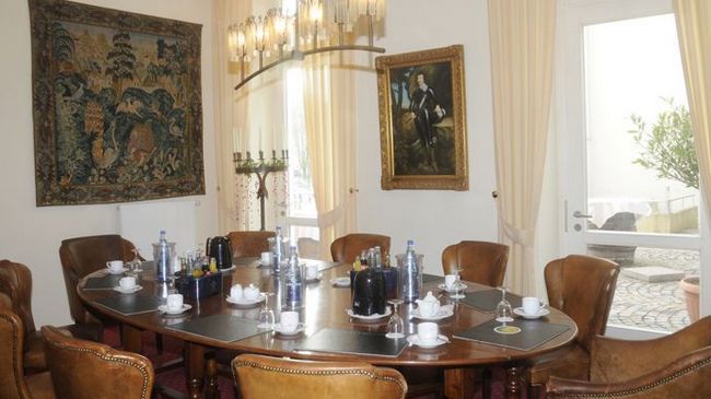 Victoria 4*
