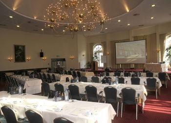 Victoria Hotel 4*
